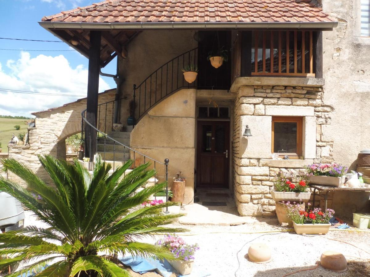 Chambre D'Hotes Des 3 Ifs Vernot Exterior foto